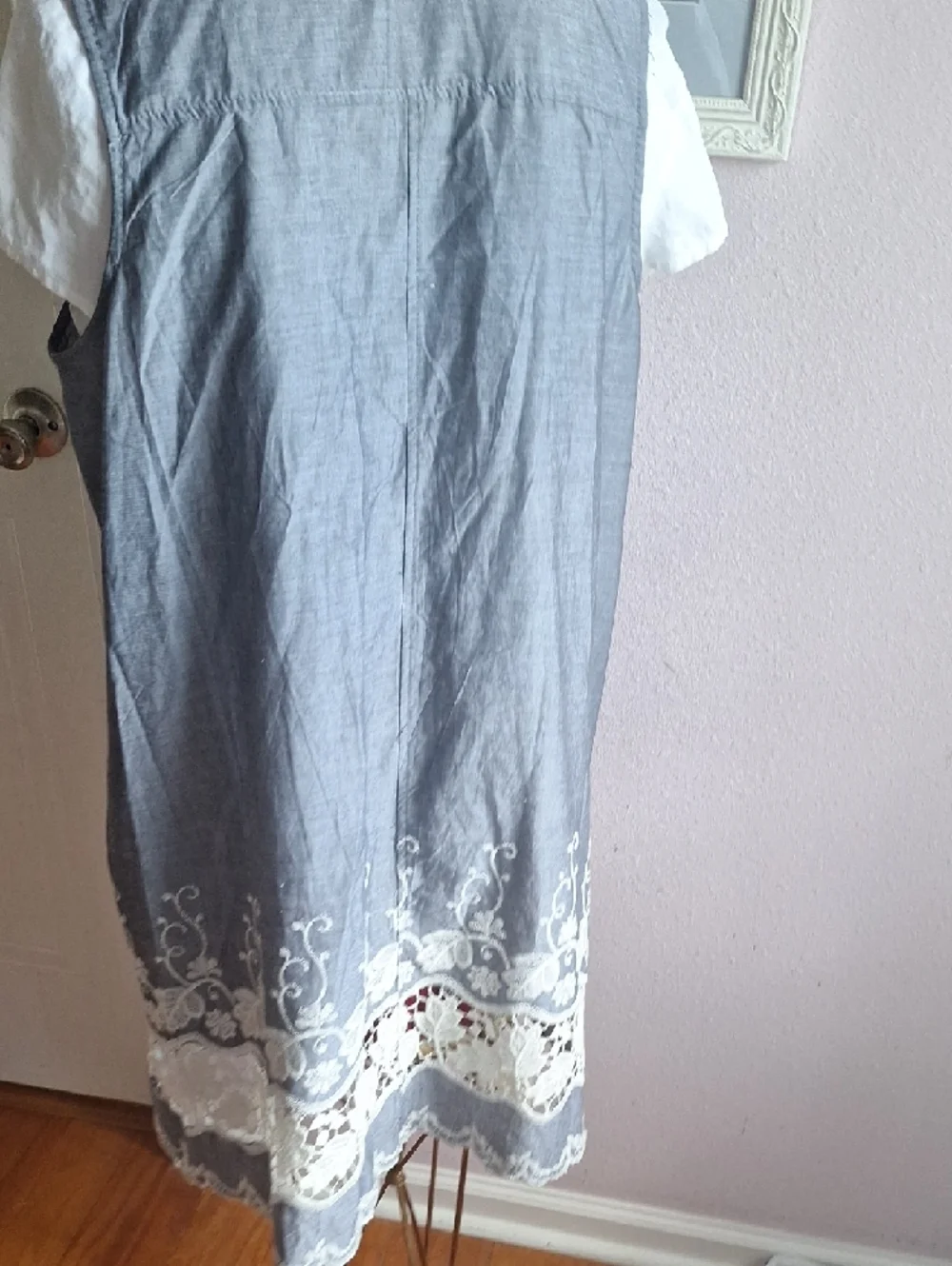 Button-Front Sleeveless Dress ,Lace Hem Pockets - Gray - Picture 5 of 15